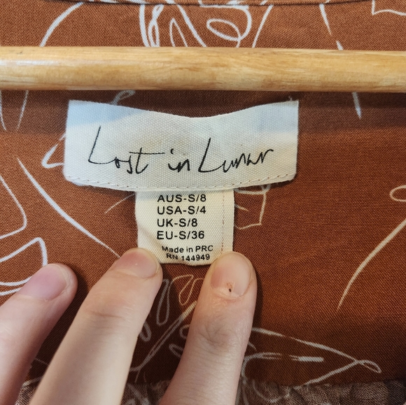 Lost In Lunar orange cropped shirt - Picture 2 of 2